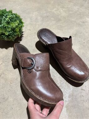 Born Gama Clogs Brown Leather Women Size 10 Classic Comfort Fall 70s Hobbit